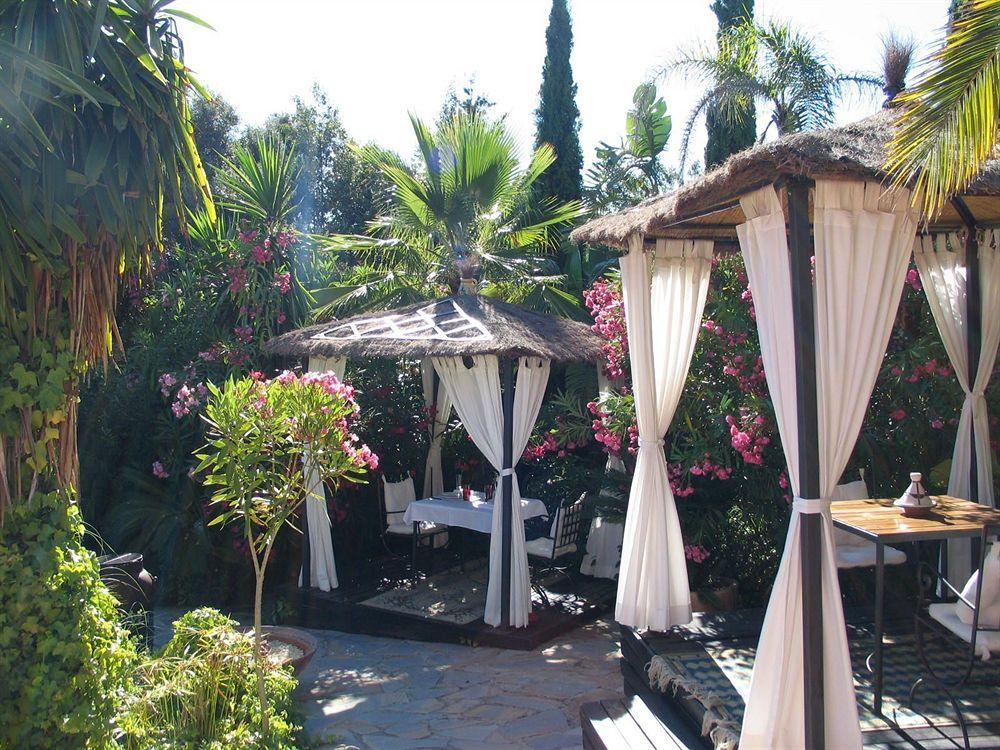 Hotel DDG Retreat Casares Exterior foto