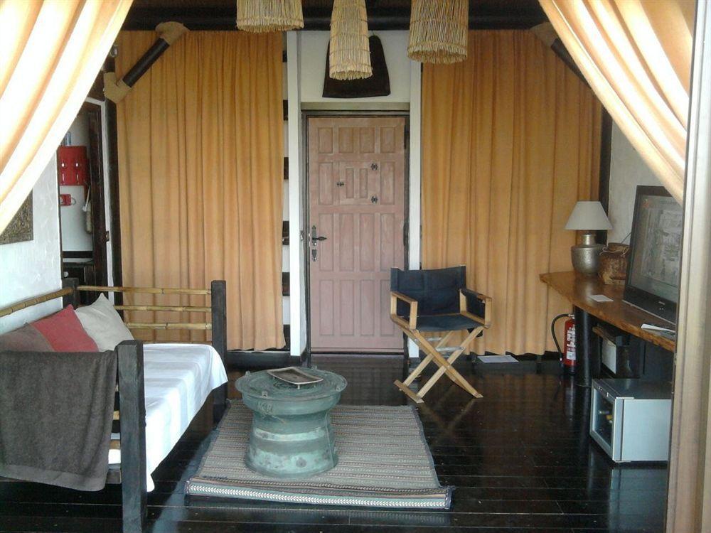 Hotel DDG Retreat Casares Exterior foto