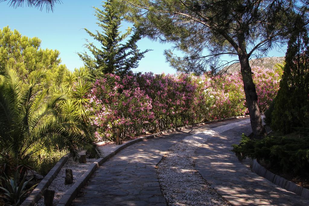 Hotel DDG Retreat Casares Exterior foto