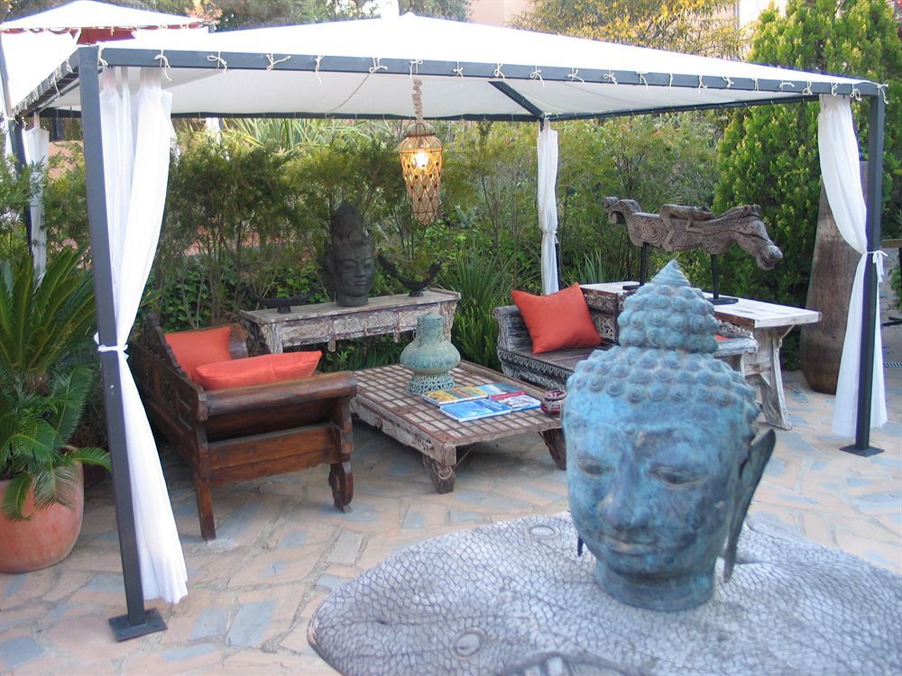 Hotel DDG Retreat Casares Exterior foto