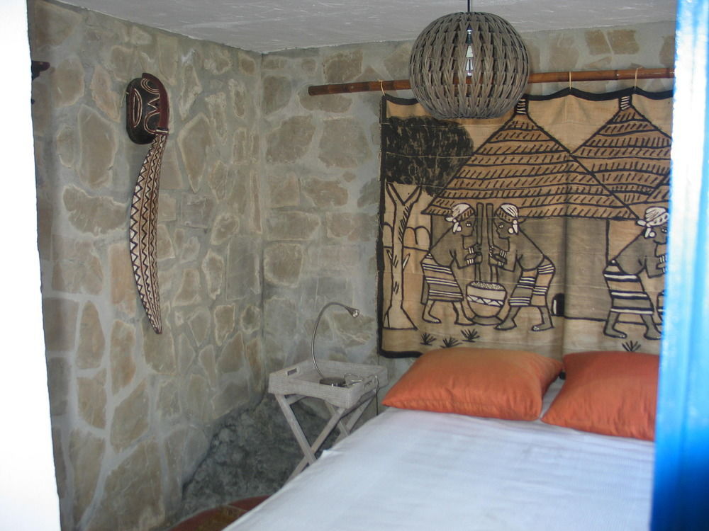 Hotel DDG Retreat Casares Exterior foto