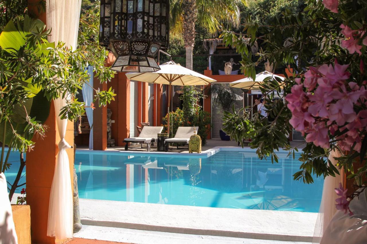 Hotel DDG Retreat Casares Exterior foto